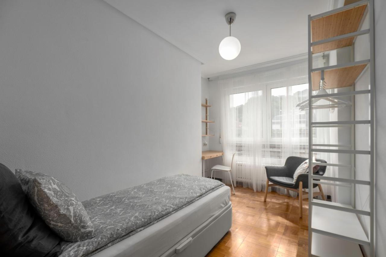 Apartamento Muy Comodo Con Parking Сан Себастиан Екстериор снимка